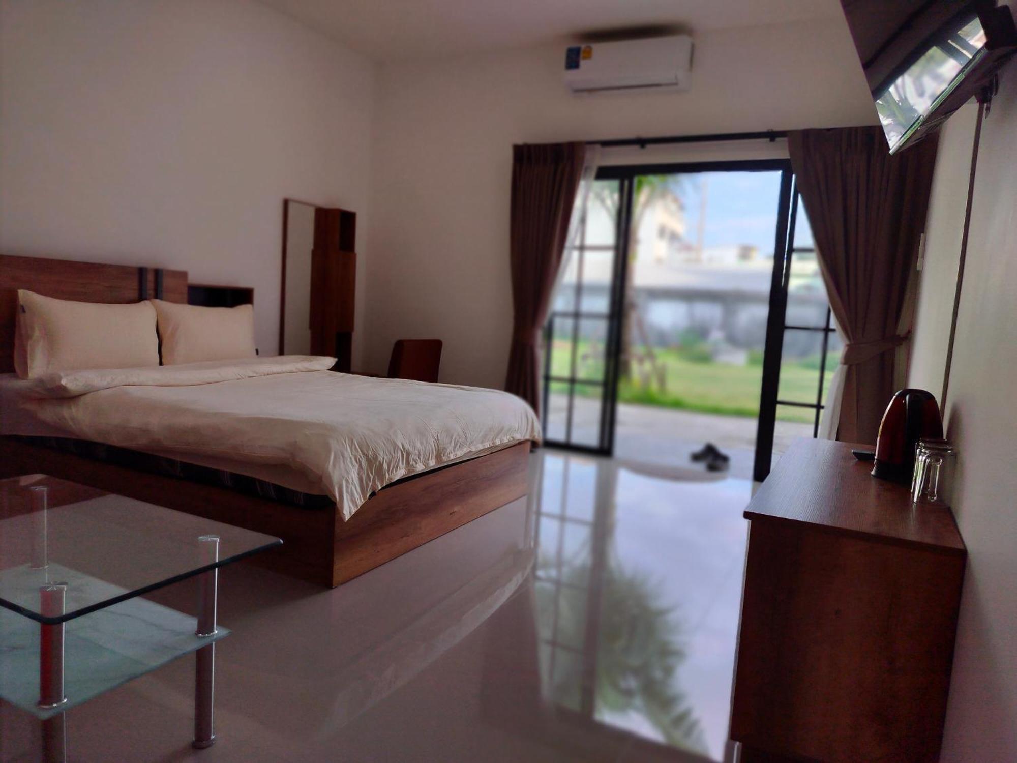 Taxim Residence Boutique Hotel Patong Esterno foto