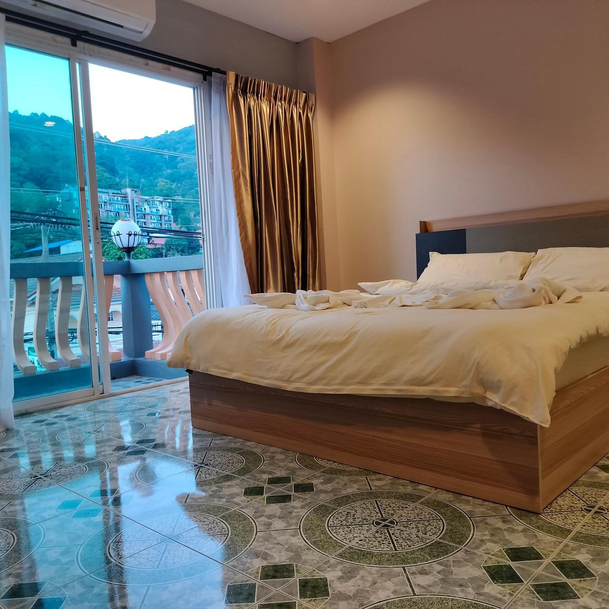 Taxim Residence Boutique Hotel Patong Esterno foto