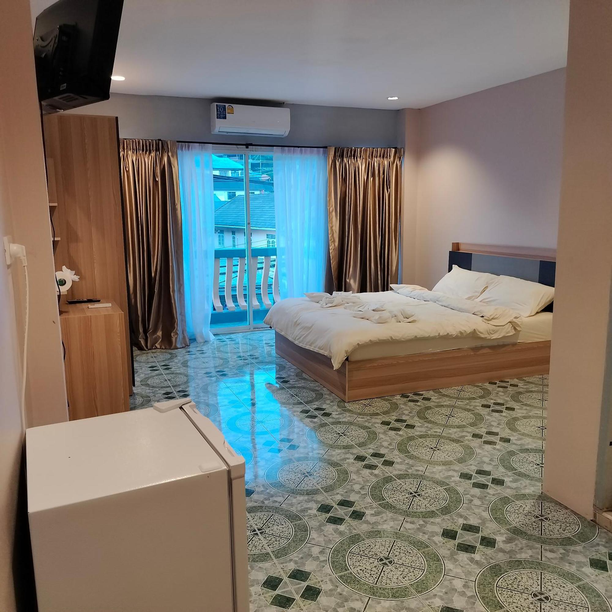 Taxim Residence Boutique Hotel Patong Esterno foto