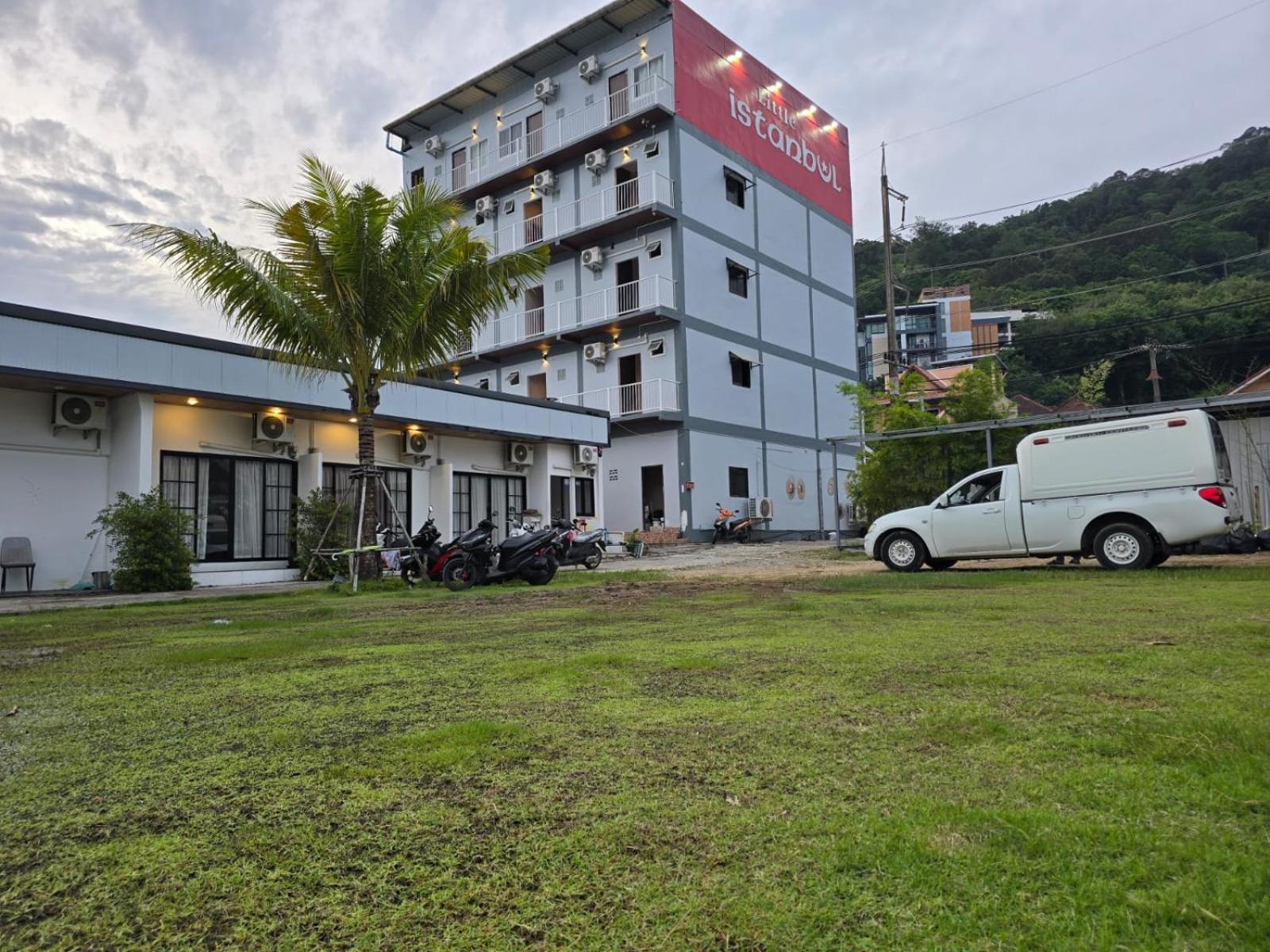 Taxim Residence Boutique Hotel Patong Esterno foto